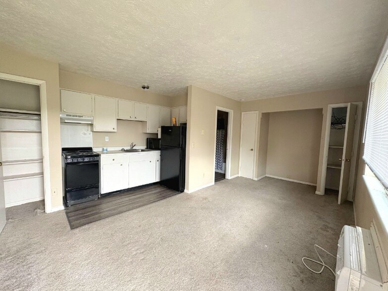 Building Photo - 601 Moses Dr