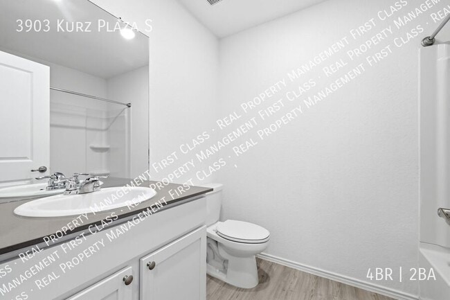 Building Photo - 3903 Kurz Plz S