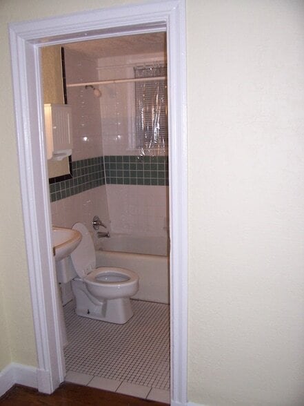 Building Photo - 5749 Vickery Blvd