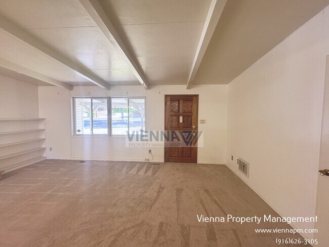 Building Photo - 120 Cul De Sac