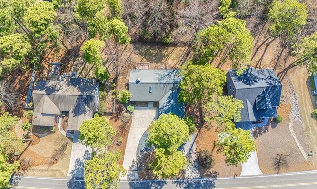 Building Photo - 980 Monticello Dr