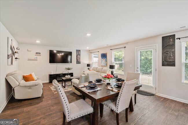 Building Photo - 191 Goodall Woods Dr