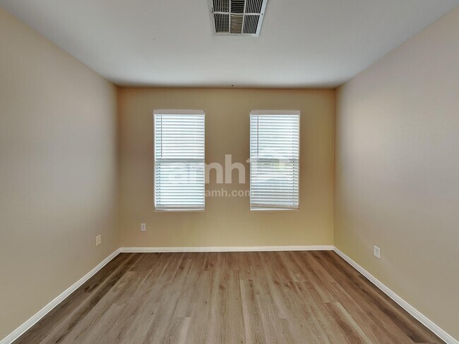 Building Photo - 8440 Walker Gardens Pl