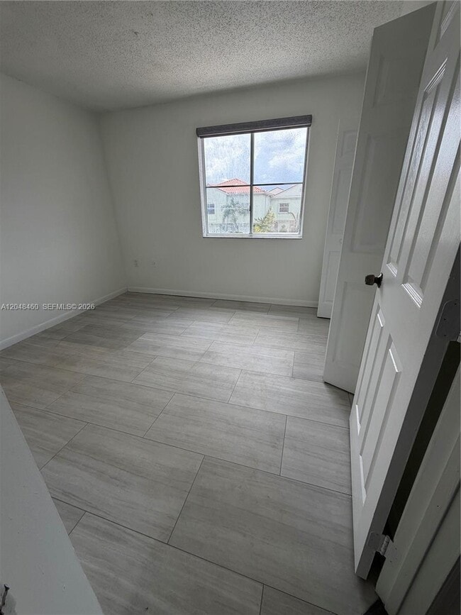 Building Photo - 1175 NW 123rd Pl