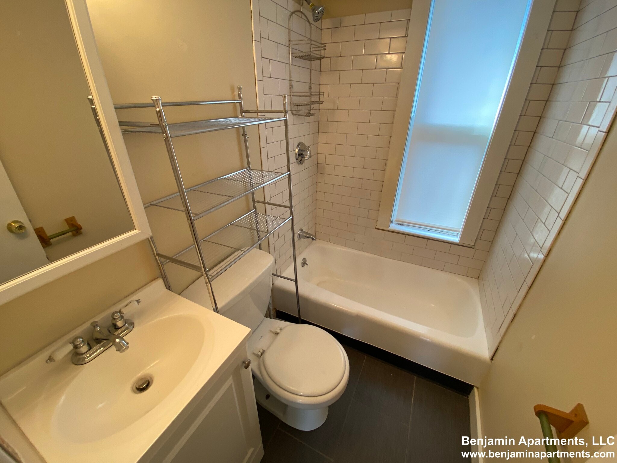 Building Photo - 238 Cambridge St