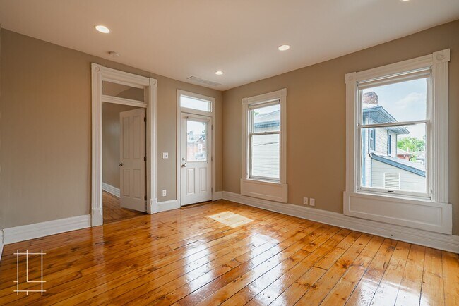 Building Photo - 1173-1175 Say Ave