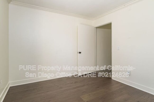 Building Photo - 615 Vine St