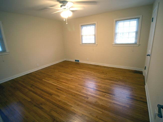 Building Photo - 4111 Paunack Ave