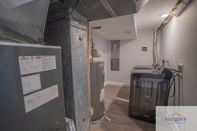 Building Photo - 43 Wellspring Cir