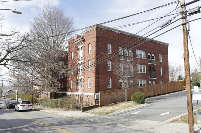 Building Photo - Jefferson Apartments