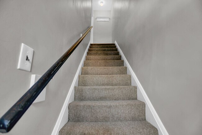 Building Photo - Cedarcroft Property