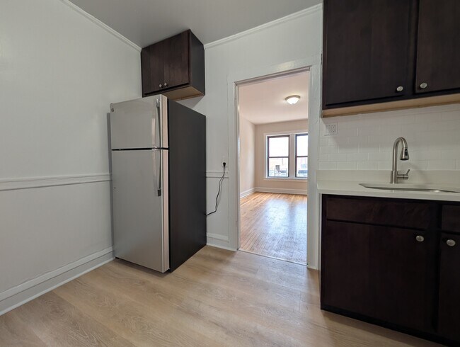 Building Photo - 2700 N Spaulding Ave