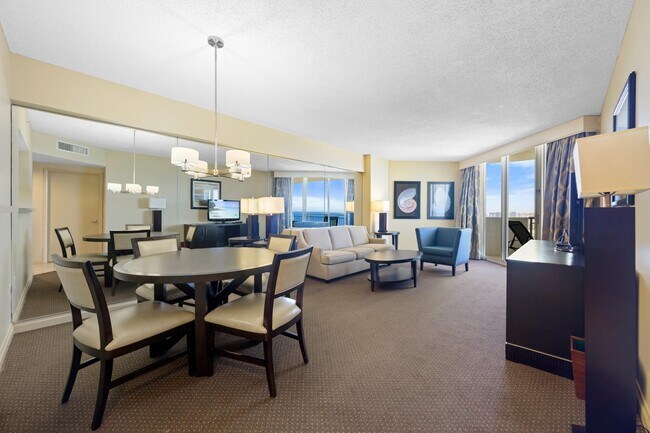 Building Photo - 17375 Collins Ave