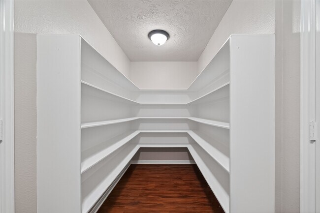 Building Photo - 5118 Cherry Blossom Dr