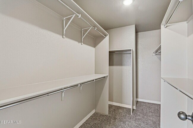 Building Photo - 1004 Wensley Pl