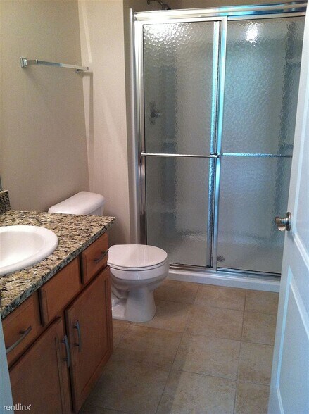 Building Photo - 3972 Cloverlane Dr