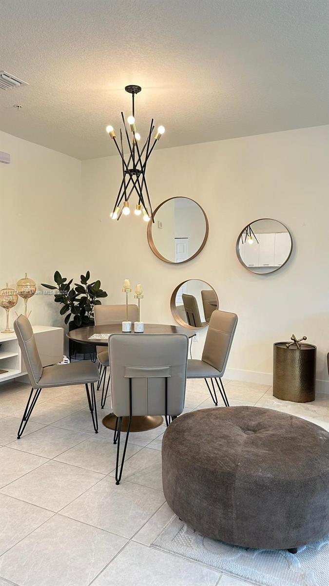 Building Photo - 4640 NW 84th Ave