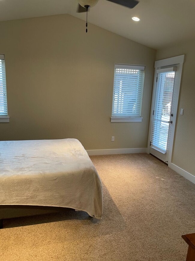 Building Photo - Beautiful 4 Bed 3 Bath House in Northeast Fort Collins!