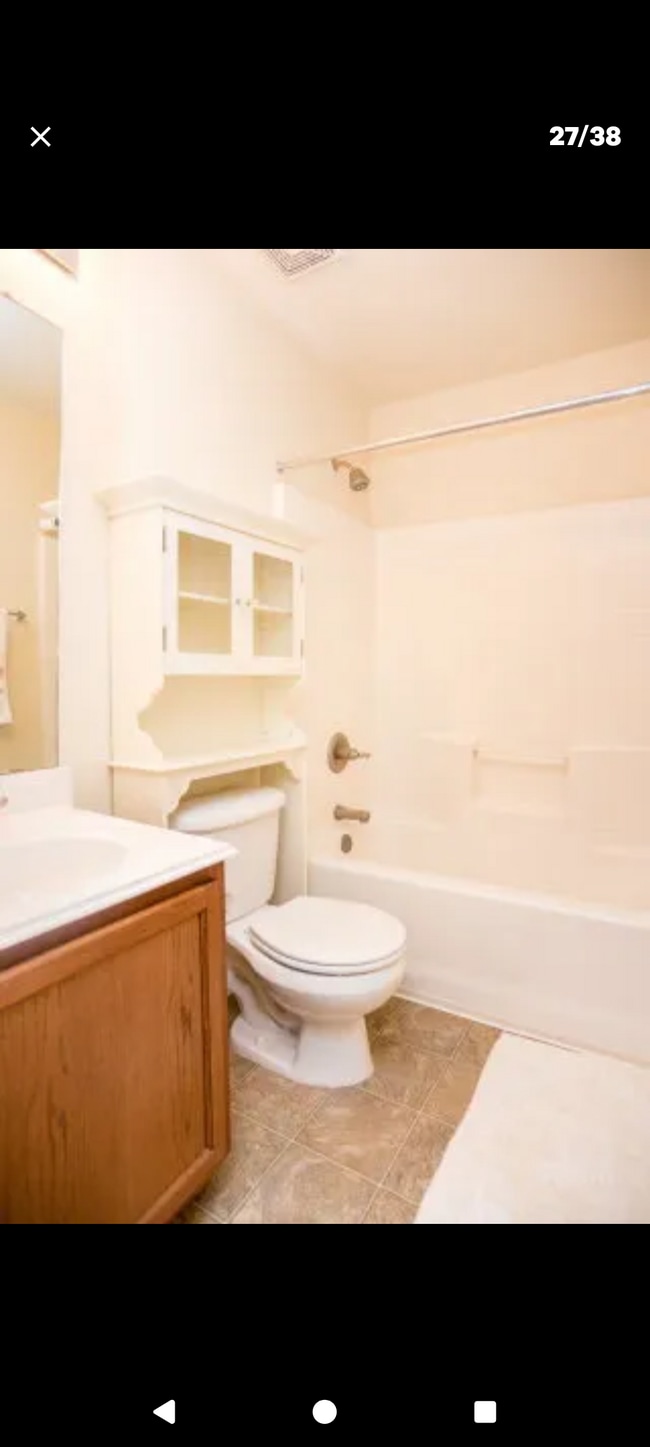 Building Photo - 2022 Ridge View Dr