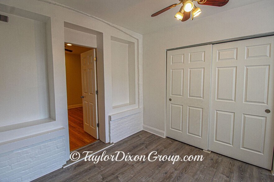 Building Photo - 2016 E 68th St