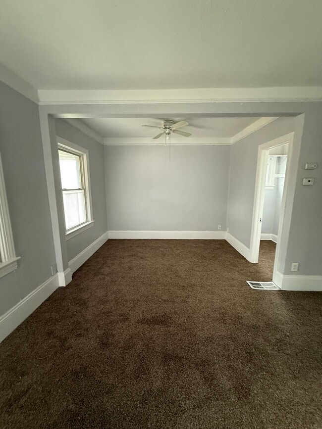 Building Photo - 2bd Single Broadway/Harvard Cash Pay/Section 8