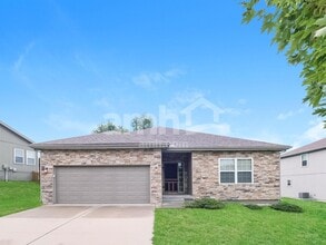 Building Photo - 4311 NE 85th St