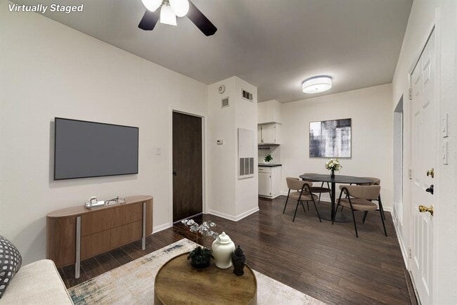 Primary Photo - 3316 Guadalupe St