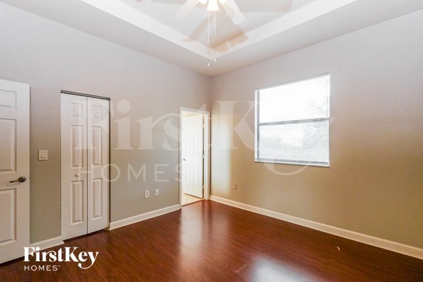 Building Photo - 457 SE 37th Pl