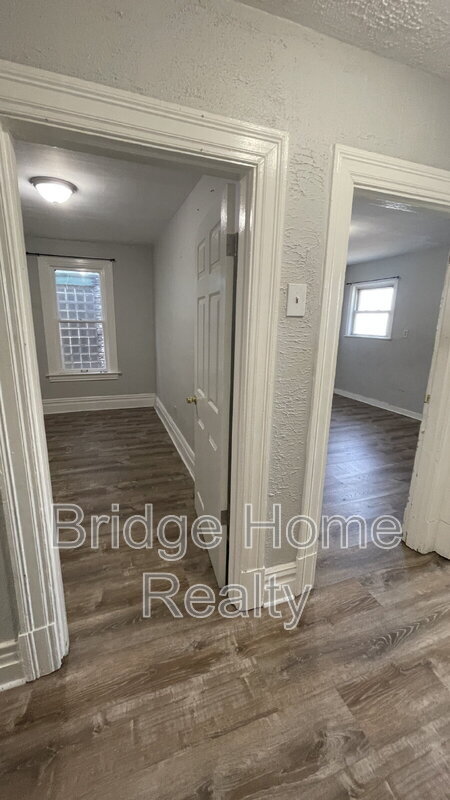 Building Photo - 226 Lobinger Ave