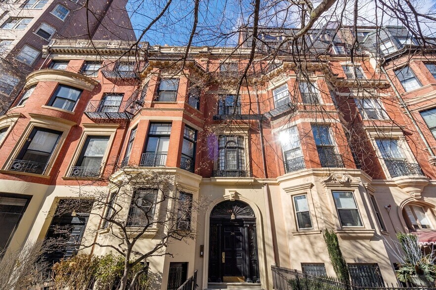 Building Photo - 244 Beacon St