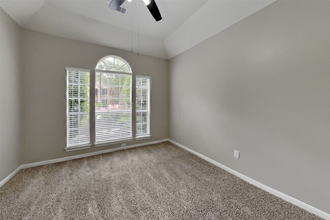 Building Photo - 3922 Wildwood Valley Ct