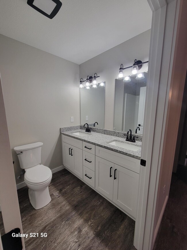 Building Photo - 6036 Seneca Trail