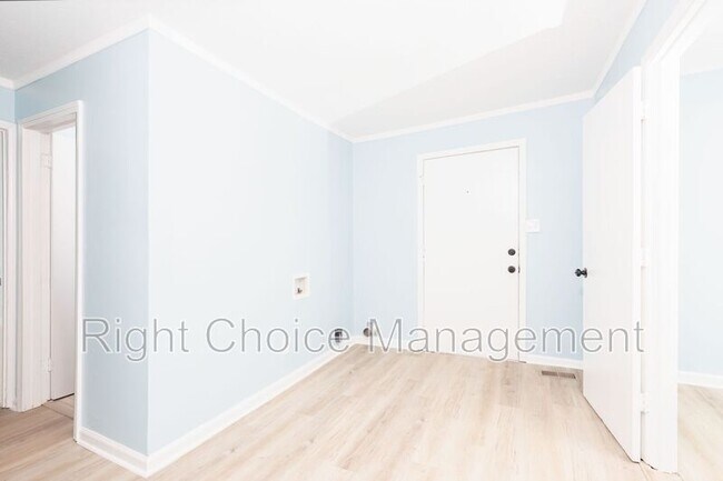 Building Photo - 519 Parkchester Dr