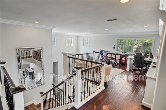 Building Photo - 25732 Hood Way