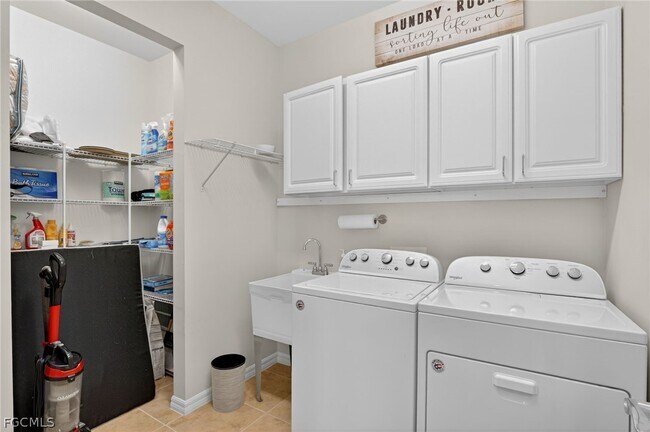 Building Photo - 11343 Tiverton Trce