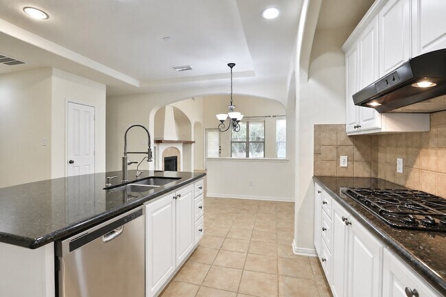 Building Photo - 95 Douvaine Ct