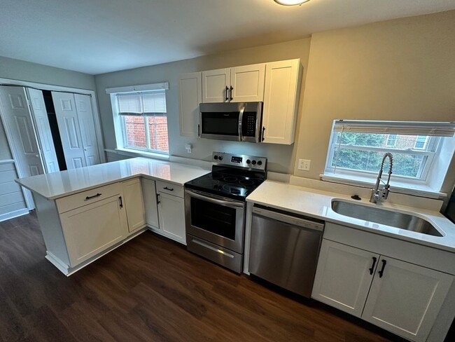 Building Photo - 3509 Park Ave