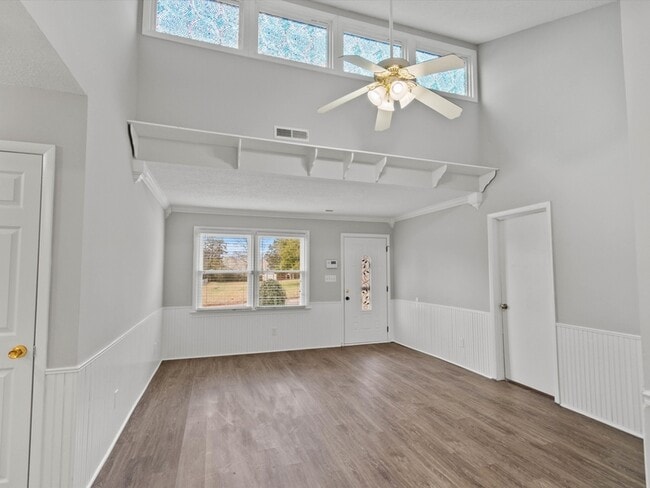 Building Photo - 2903 Deerfield Rd NW