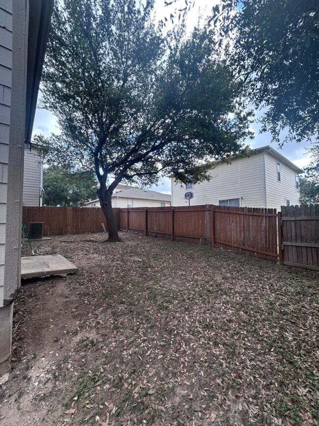 Building Photo - 841 Barrel Point