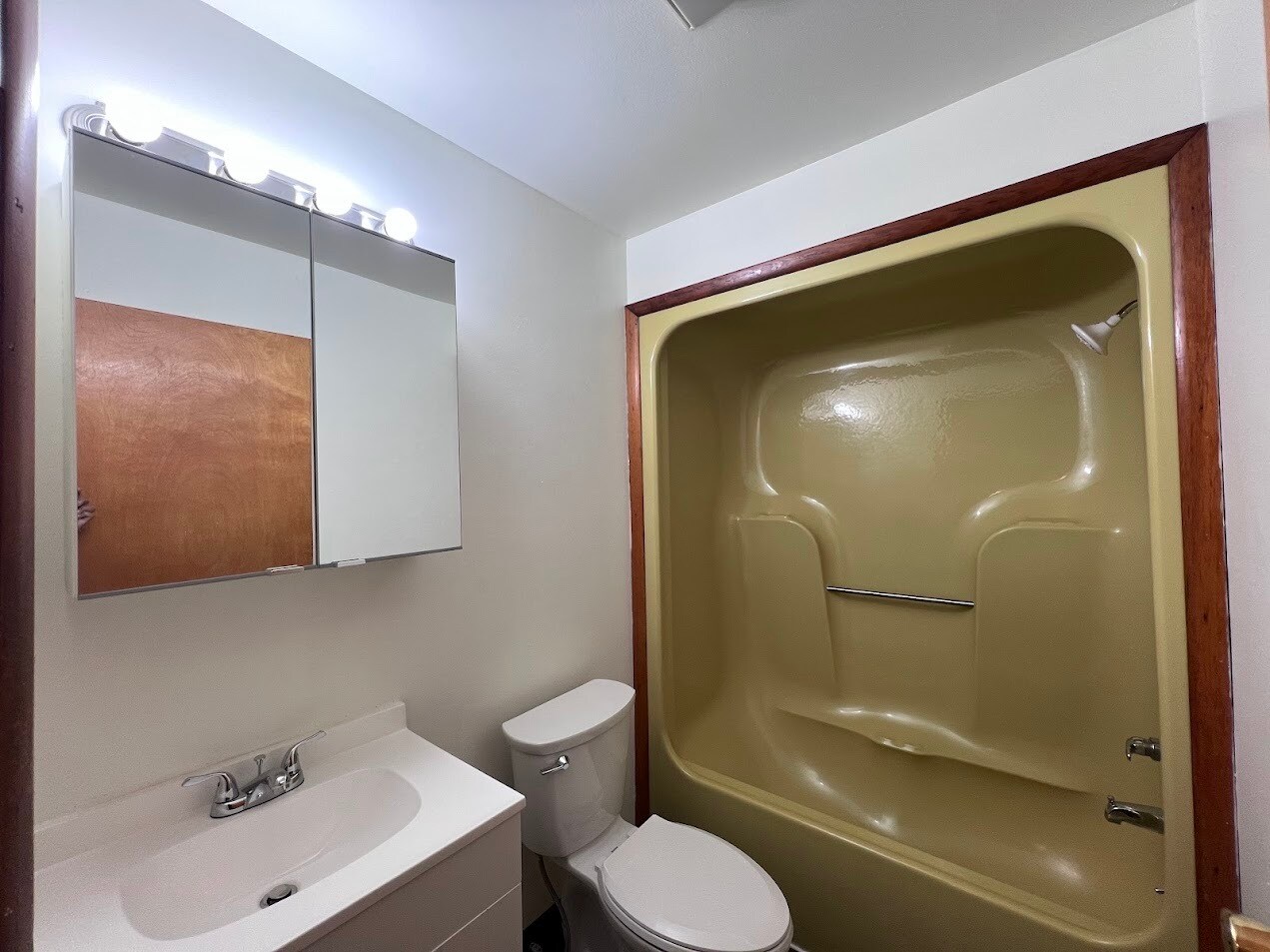 Building Photo - 184 Pennsylvania Ave