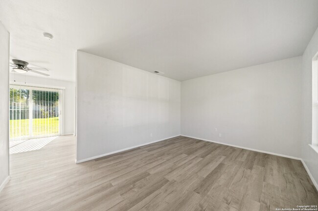 Building Photo - 4802 Castle Shield