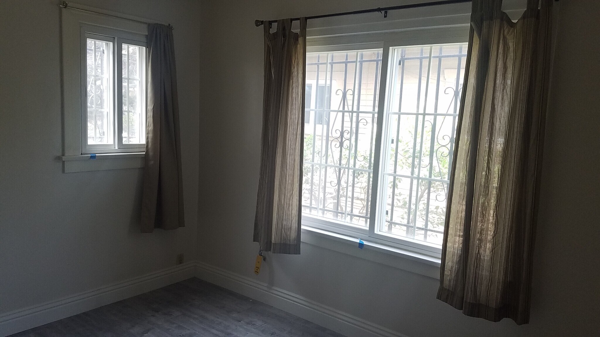 2nd bedroom - 512 S Flower St