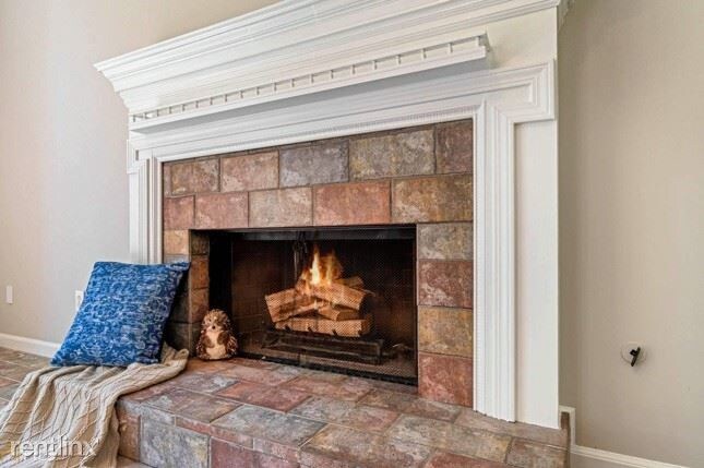 Building Photo - 5 br, 3 bath House - 5005 Brent Knoll Ln