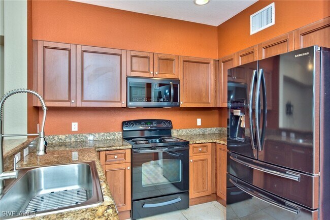 Building Photo - 20170 Estero Gardens Cir