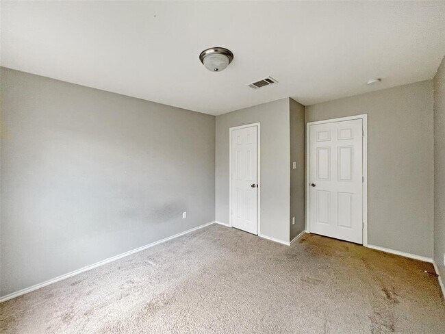 Building Photo - 2107 Outpost Dr