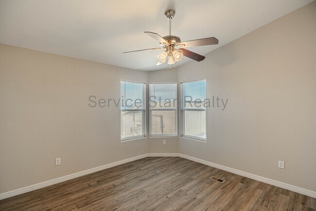 Building Photo - 18143 W Morning Vista Ln