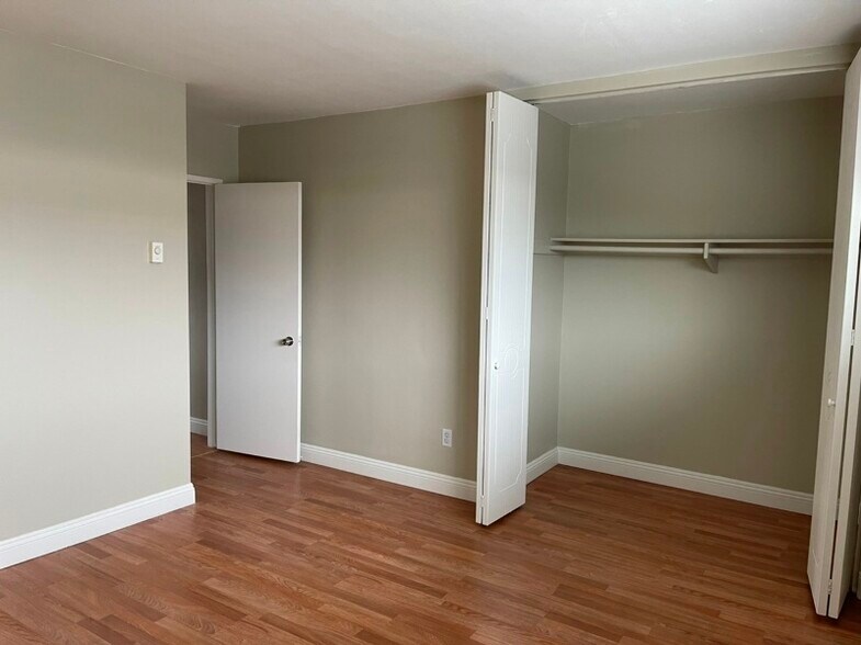 Building Photo - 1711 Huntington Ln