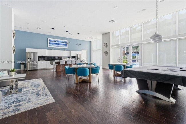 Building Photo - 18800 NE 29th Ave