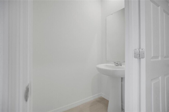 Building Photo - 2026 Crape Jasmine Ln