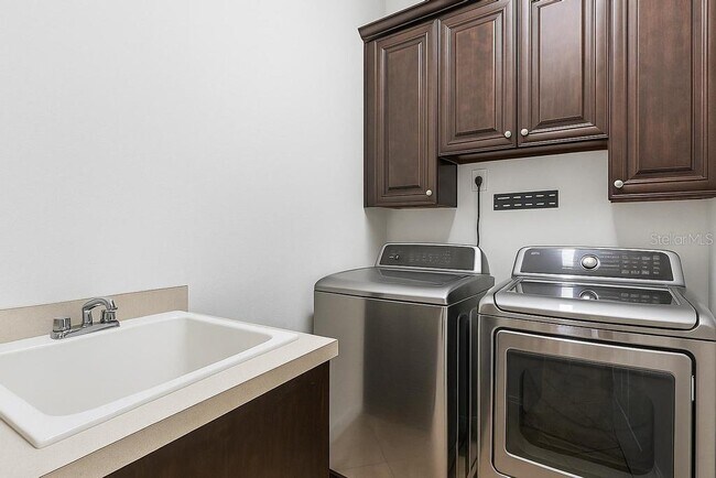 Building Photo - 13466 Zori Ln